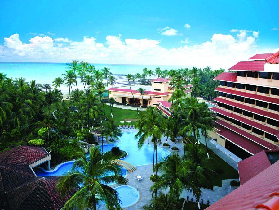 The Retreat Hotel & Convention Centre Mumbai Exterior photo